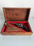 Schitterde opbergdoos met 9 mm penvuur revolver., Ophalen of Verzenden, Landmacht, Overige gebieden