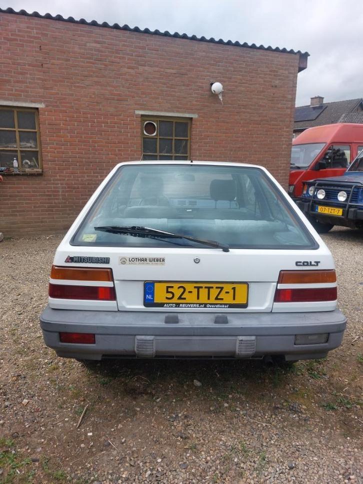 Mitsubishi 1986 Wit, Auto's, Mitsubishi, Particulier, Colt, Benzine, Hatchback, Handgeschakeld, Geïmporteerd, Wit, Stof, Voorwielaandrijving