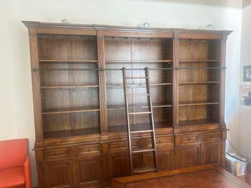 Klassieke Boekenkast Extra Large beschikbaar voor biedingen