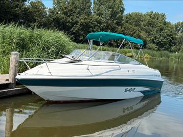 Glastron V8 speedboot gereviseerd + goed onderhouden trailer beschikbaar voor biedingen