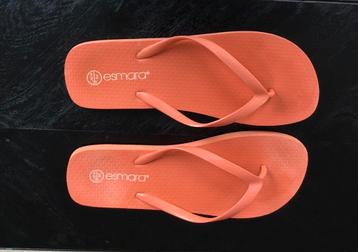 Teenslippers Esmara 38/39. beschikbaar voor biedingen