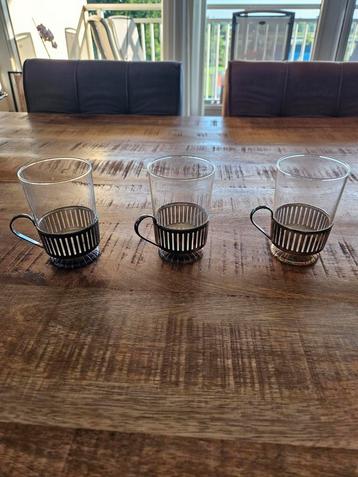 Douwe Egberts, 3 verzilverde theeglazen beschikbaar voor biedingen