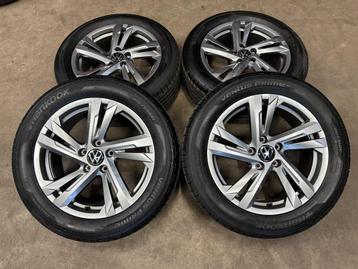 NIEUW 17 inch Volkswagen T-Roc Valencia velgen + zomerbanden beschikbaar voor biedingen