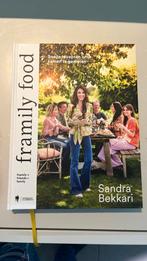 Sandra Bekkari - Framily Food, Boeken, Zo goed als nieuw, Sandra Bekkari, Ophalen