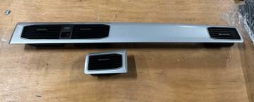 Caddy mk4 dashboard inleg beschikbaar voor biedingen
