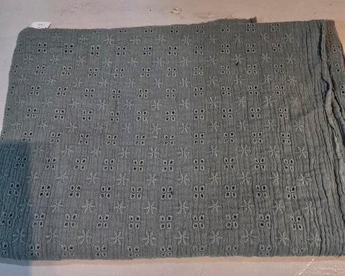 Hydrofile broderie dusty groen (133), Hobby en Vrije tijd, Stoffen en Lappen, Nieuw, Katoen, 120 cm of meer, Groen, Ophalen of Verzenden