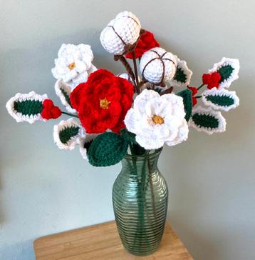 Gehaakt 7 KERSTrozen KATOENbollen HULSTtakken boeket KERST beschikbaar voor biedingen