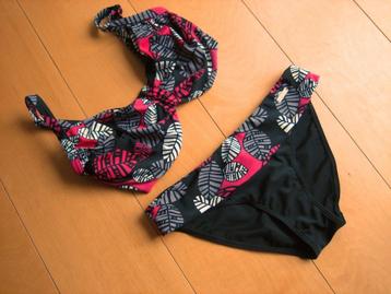 Nieuw! Prachtige bikini LASCANA maat 36 CUP-F snazzeys beschikbaar voor biedingen