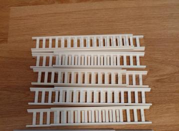 4207 LEGO Ladder 14 x 2 1/2 met 13 sporten beschikbaar voor biedingen