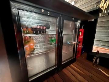 Minikoelkast 2 deuren met verlichting en slot beschikbaar voor biedingen