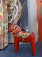 Authentiek Zweeds Dalahäst Paard, Tuin en Terras, Ophalen of Verzenden, Gebruikt, Hout, Dierenbeeld