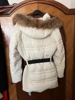 Nieuwe warme winterjas (Marc Cain)ongeveer maat 40, Kleding | Dames, Jassen | Winter, Ophalen, Nieuw, Maat 38/40 (M), Wit