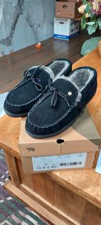 Koala Warmbat pantoffels mt 42, Zwart, Nieuw, Ophalen of Verzenden, Pantoffels of Sloffen
