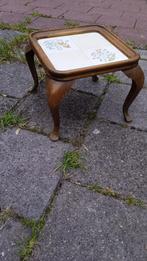 Vintage bijzet tafeltje € 20,-, Minder dan 45 cm, Minder dan 55 cm, Gebruikt, Chippendale style