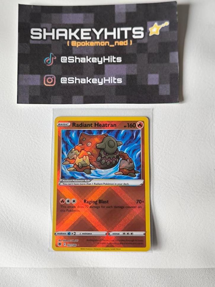 Radiant Heatran 027/189, Hobby en Vrije tijd, Verzamelkaartspellen | Pokémon, Zo goed als nieuw, Losse kaart, Foil, Ophalen of Verzenden