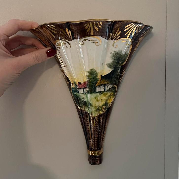 Keramische wand vaas Belgisch aardewerk - Victoriaanse stijl, Antiek en Kunst, Antiek | Keramiek en Aardewerk, Ophalen of Verzenden