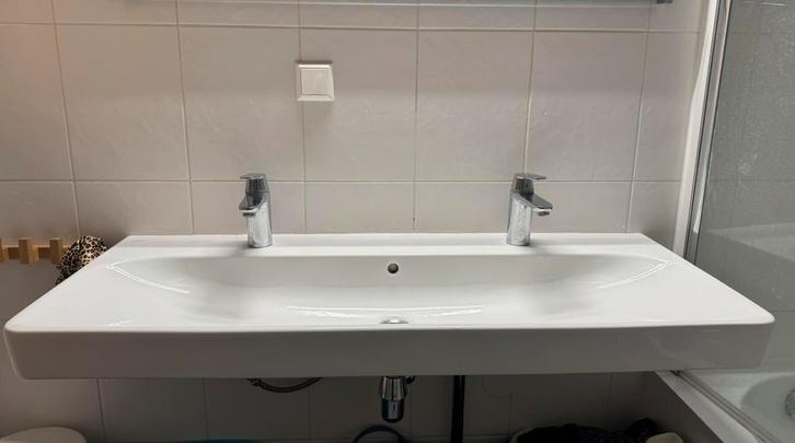 Sphinx wasbak wit keramiek 120 cm, Huis en Inrichting, Badkamer | Badkamermeubels, Zo goed als nieuw, Wasbak of Wastafel, Minder dan 100 cm