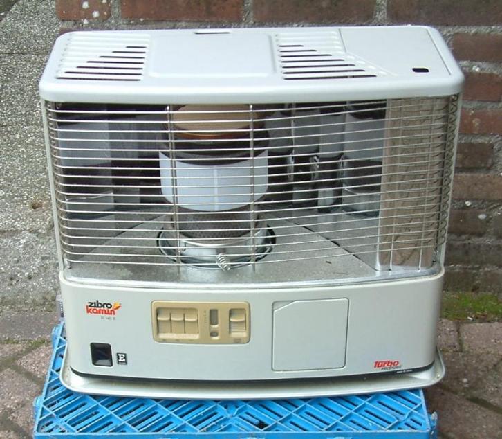 kachel petroleum  Zibro Kamin  R140  E, Huis en Inrichting, Kachels, Zo goed als nieuw, Vrijstaand, Petroleumkachel, Overige brandstoffen