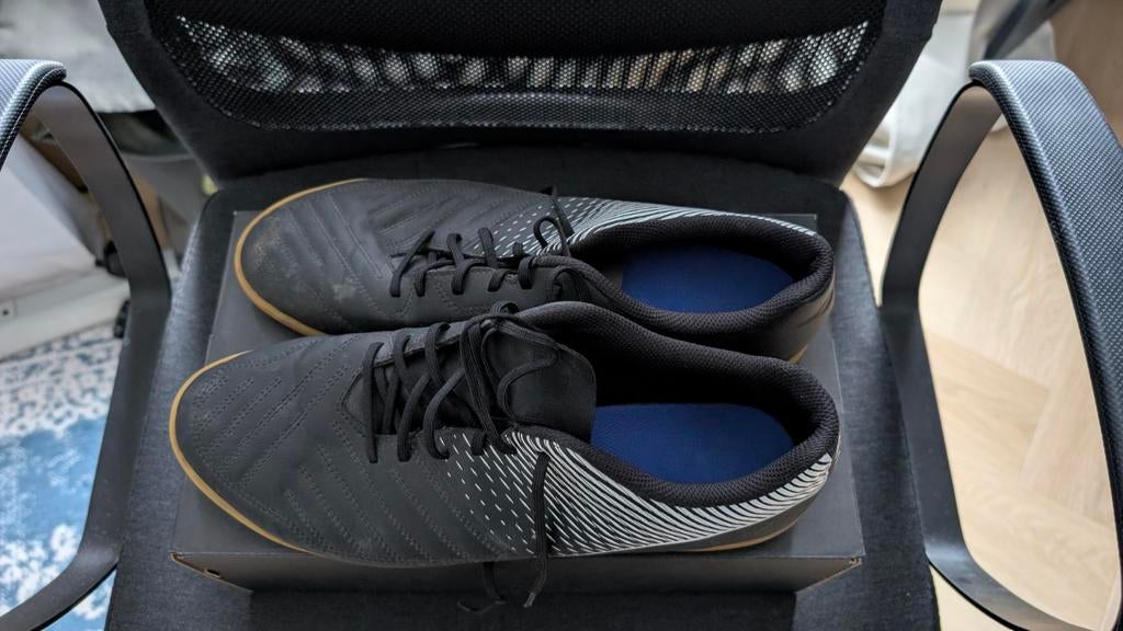 Kipsta Zaalvoetbalschoenen Maat 47, Kleding | Heren, Kipsta, Ophalen of Verzenden, Gedragen, Sportschoenen