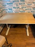 Bureau 80 x 120 in hoogteverstelbaar + bureablad bekant ikea, Huis en Inrichting, Bureaus, Ophalen, Zo goed als nieuw