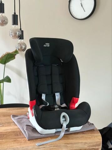 Britax Römer ADVANSAFIX III Groep 1-2-3 beschikbaar voor biedingen