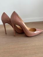 Louboutin Kate Nude - maat 37, Kleding | Dames, Schoenen, Pumps, Beige, Nieuw, Ophalen of Verzenden