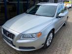 Volvo V70 2.5FT Summum 230PK LEER / XENON / ADAPTIVE CRUISE, Auto's, Volvo, Gebruikt, Zwart, 2521 cc, Handgeschakeld