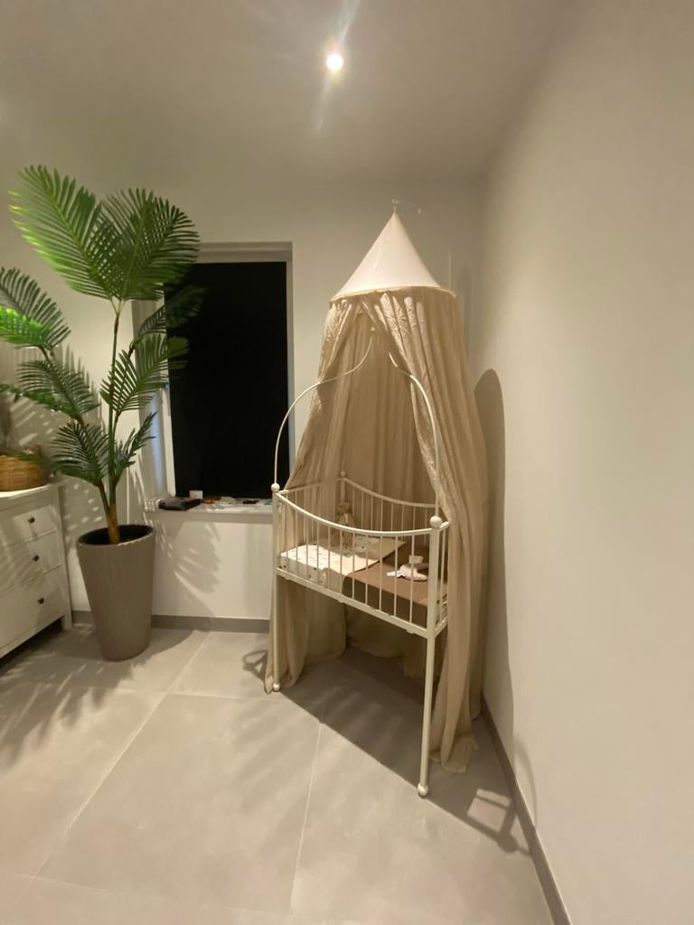 Metalen wieg incl. matras en klamboe, Ophalen, Zo goed als nieuw, Wieg