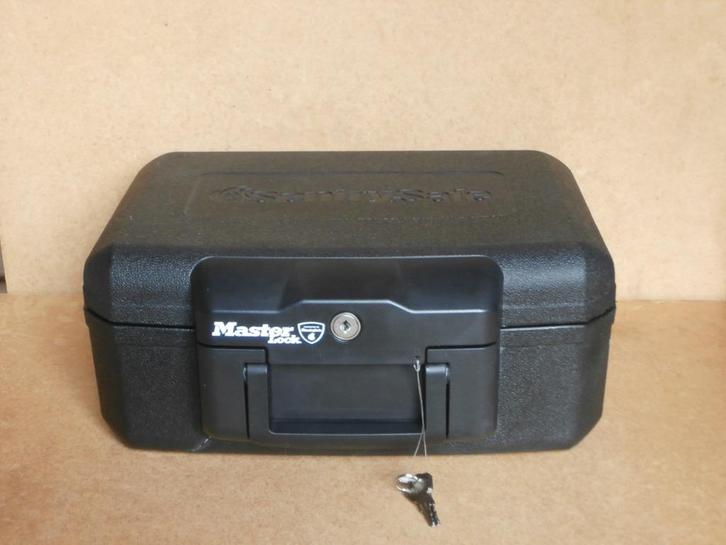 MasterLock kluis brandwerende geldkist document koffer kist, Huis en Inrichting, Brandblussers en Brandkasten, Gebruikt, Brandkast