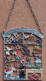 Dierenwinkel. Muurhanger. Haindpainted. Kuhn Zinn., Antiek en Kunst, Curiosa en Brocante, Ophalen