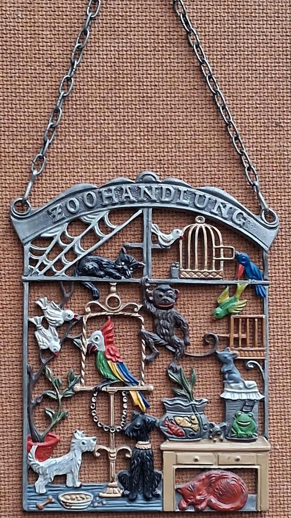 Dierenwinkel. Muurhanger. Haindpainted. Kuhn Zinn., Antiek en Kunst, Curiosa en Brocante, Ophalen