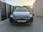 Skoda Superb Combi 1.4 TSI iV Business Edition Plus NL-auto, Stof, Gebruikt, 4 cilinders, Hybride Elektrisch/Benzine