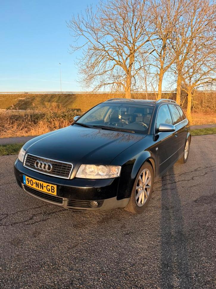 Audi A4 Avant 3L V6 Quattro, Auto's, Audi, Particulier, A4, Benzine, Stationwagon, Geïmporteerd, Zwart, Ophalen
