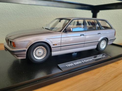 Uitverkoop! BMW 5-serie Touring E34 1996 zilvergrijs 1:18 T9, Hobby en Vrije tijd, Modelauto's | 1:18, Nieuw, Auto, Overige merken