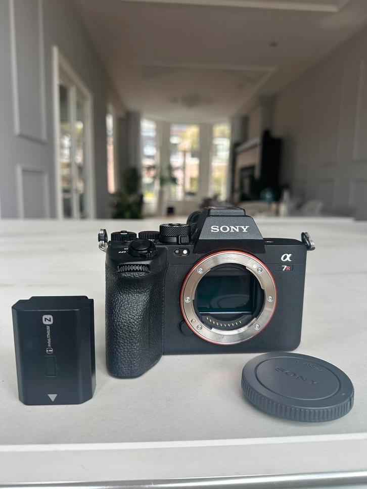 Sony A7RV (A7R V) - Zo goed als nieuw!, Audio, Tv en Foto, Fotocamera's Digitaal, Zo goed als nieuw, Spiegelreflex, Sony, Geen optische zoom