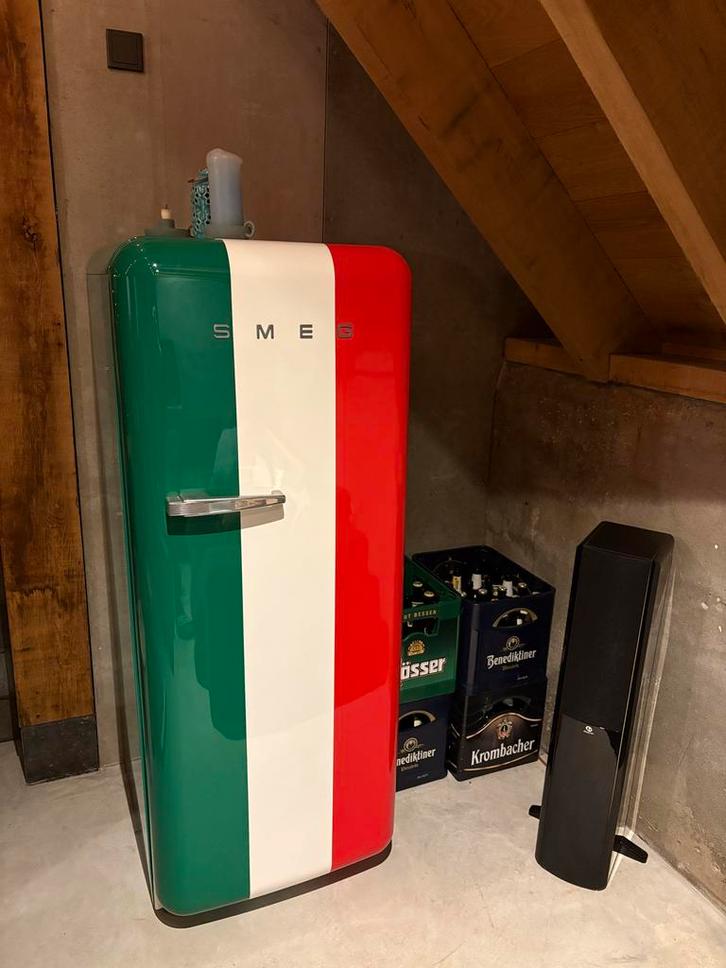 Smeg Fab28RIT1 Tricolore Koelkast - Zo Goed Als Nieuw!, Witgoed en Apparatuur, Koelkasten en IJskasten, Zo goed als nieuw, Met vriesvak