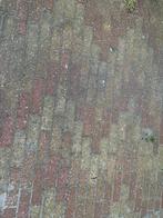 Gratis afhalenOngeveer 15 m2 stenen , opsluitbanden, Tuin en Terras, Ophalen, Zo goed als nieuw, Beton, Klinkers