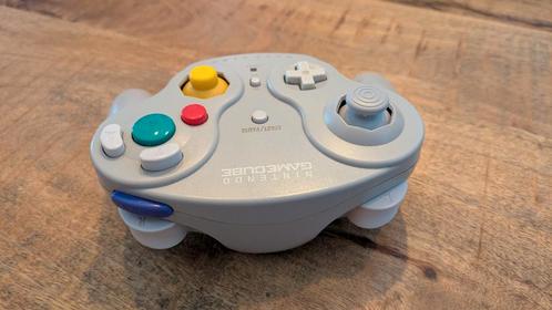 GameCube controller Wavebird (draadloos), Spelcomputers en Games, Games | Nintendo GameCube, Zo goed als nieuw, 1 speler, Vanaf 3 jaar