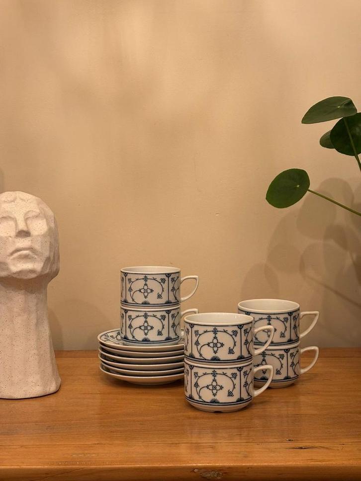 6 Saksisch Blauw Jager Eisenberg kop en schotel, Huis en Inrichting, Keuken | Servies, Gebruikt, Kop(pen) en/of Schotel(s), Overige stijlen