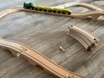 Brio elektrische trein + hout treinbaan, Kinderen en Baby's, Speelgoed | Houten speelgoed, Ophalen of Verzenden, Zo goed als nieuw