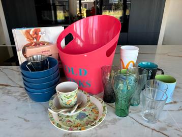 Diverse Keukenartikelen - Borden, Glazen, Kommen beschikbaar voor biedingen