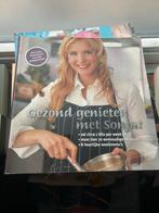 Gezond genieten met Sonja Bakker - Kookboek, Gelezen, Hoofdgerechten, Ophalen of Verzenden, Gezond koken