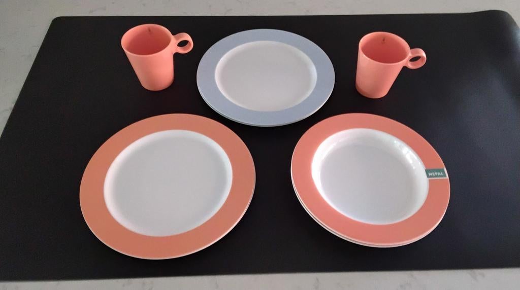 8-delig Mepal servies - zo goed als nieuw, Ophalen of Verzenden, Zo goed als nieuw, Effen