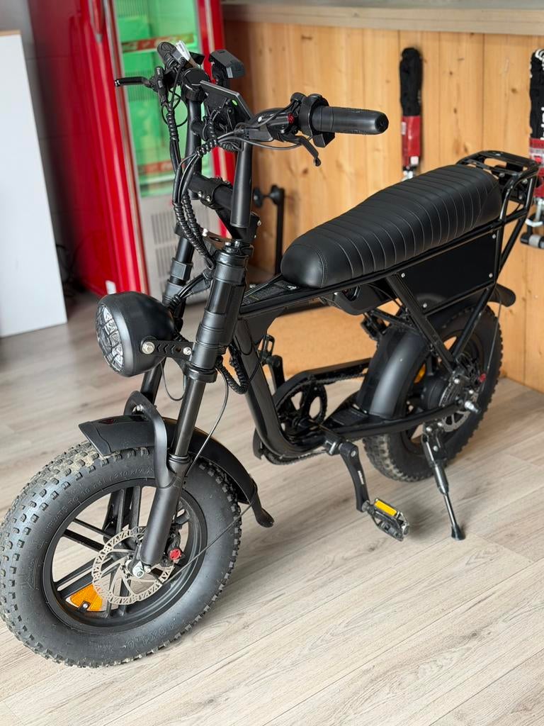 Mini EB16 fatbike glans zwart nieuwstaat 16 inch, Lisse, Overige typen, Nieuw, Ophalen