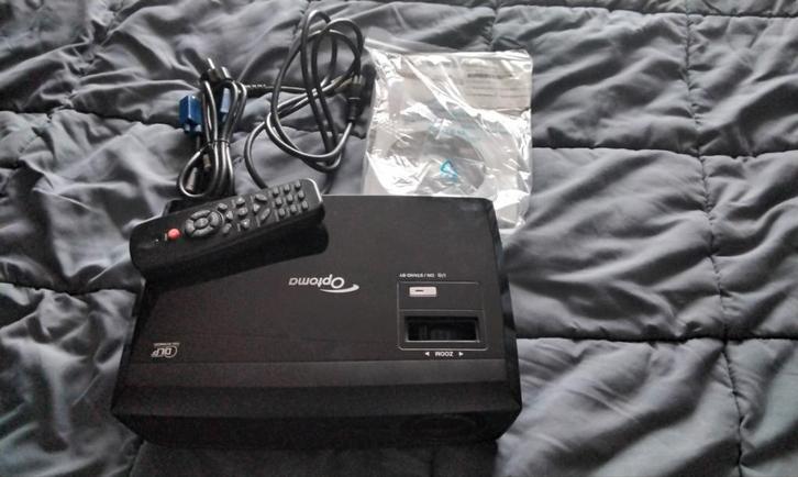 Optima Beamer ZGAN met handleiding, DVD en tas type es521, Audio, Tv en Foto, Beamers, Zo goed als nieuw, DLP, Overige resoluties