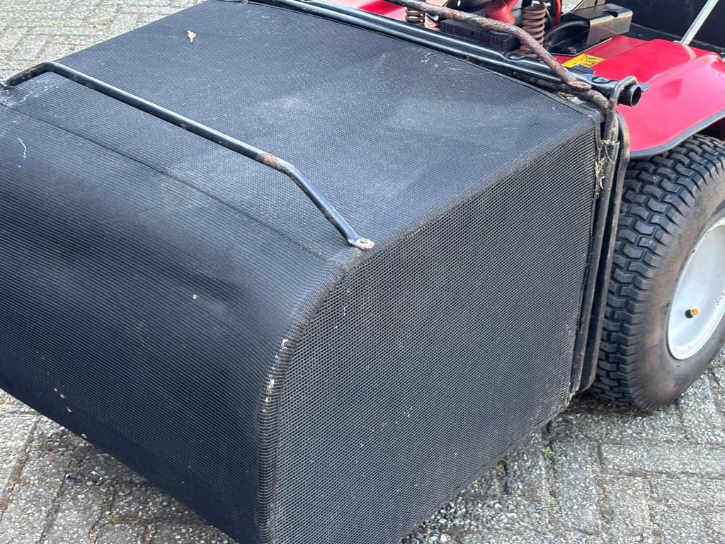 MTD Gebruikte Zitmaaier rijaandrijving kapot motor ok, Gebruikt, MTD