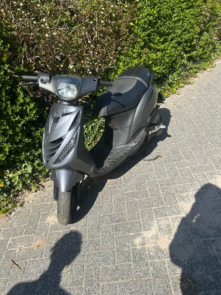 Piaggio zip, Fietsen en Brommers, Maximaal 45 km/u, Zip, Ophalen of Verzenden, Zo goed als nieuw