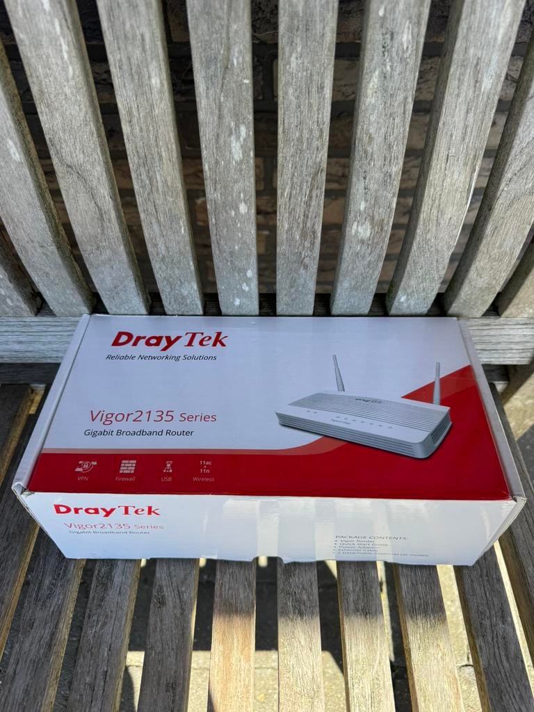 Draytek router vigor 2135 2 stuks, Verzenden, Zo goed als nieuw, Router