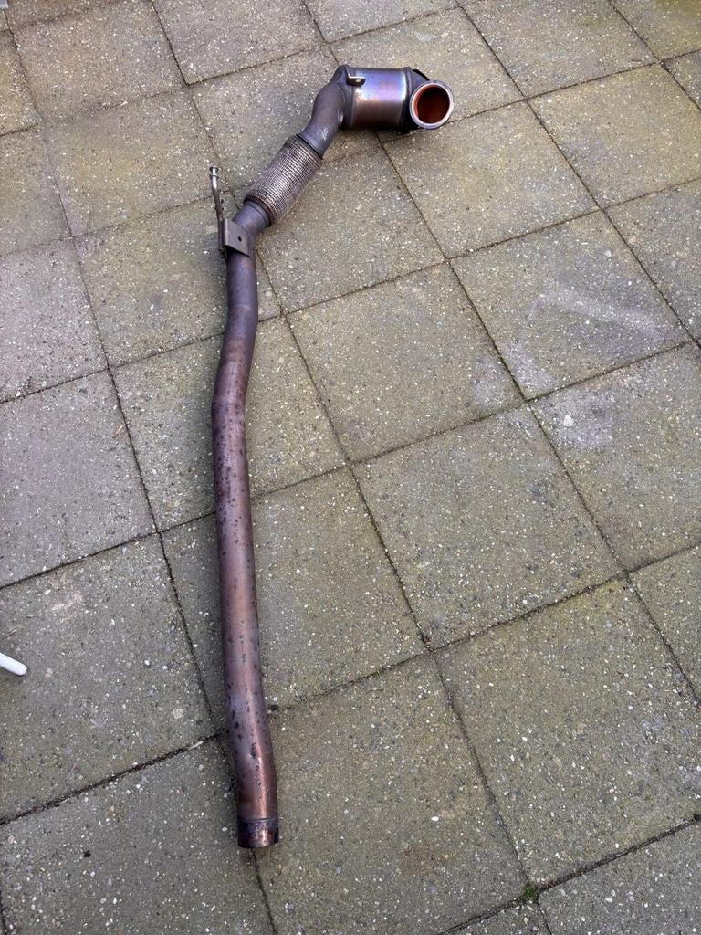 Downpipe met katalysator VW Golf 7 Gti type R 4Motion 300pk, Auto-onderdelen, Ophalen, Gebruikt, Audi