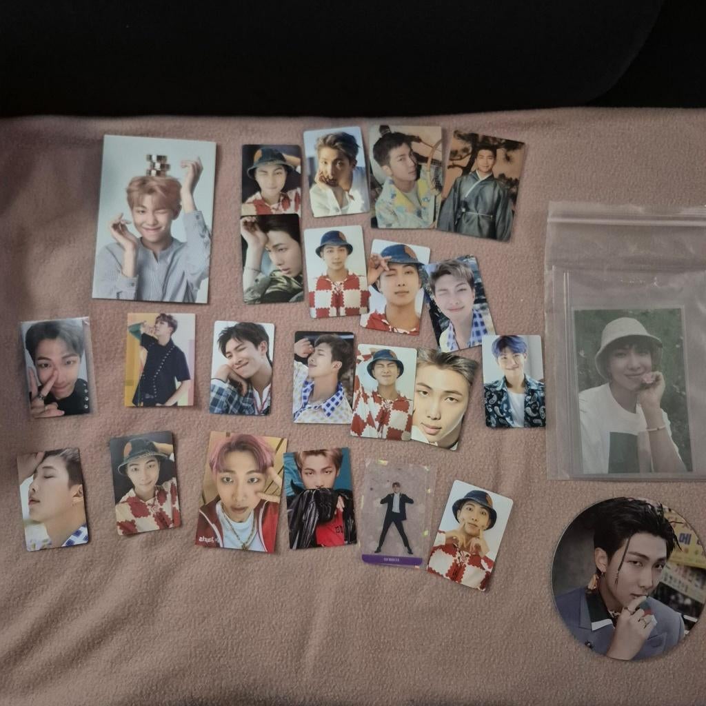 BTS collection set 10 - RM/Namjoon, Verzamelen, Muziek, Artiesten en Beroemdheden, Verzenden, Zo goed als nieuw, Foto of Kaart